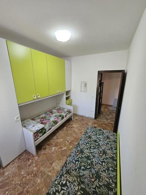 A Soli 15 Minuti Da Venezia Bus Sotto Casa Местре Экстерьер фото